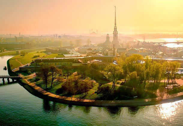 Автобусные экскурсии по Санкт-Петербургу жизнь города